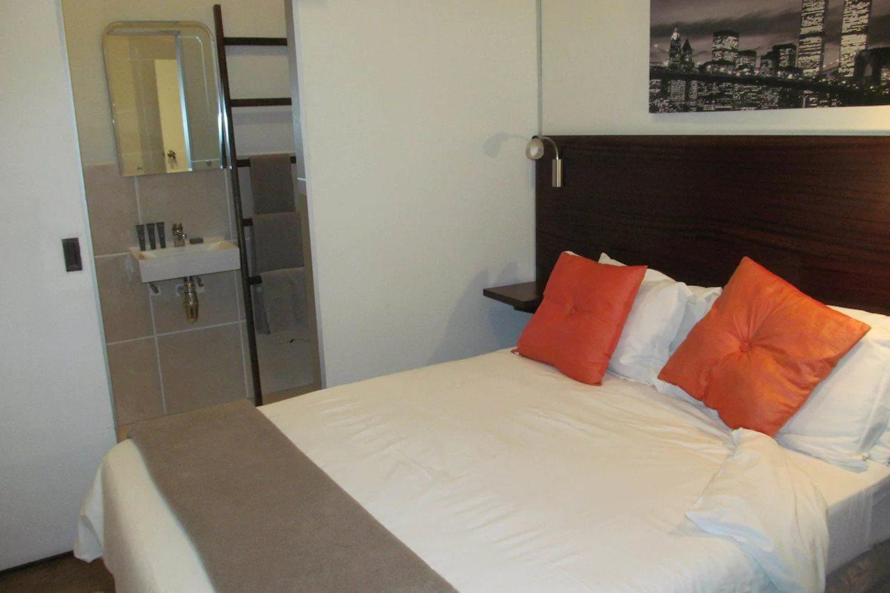 The Vic Hotel Port Elizabeth Buitenkant foto