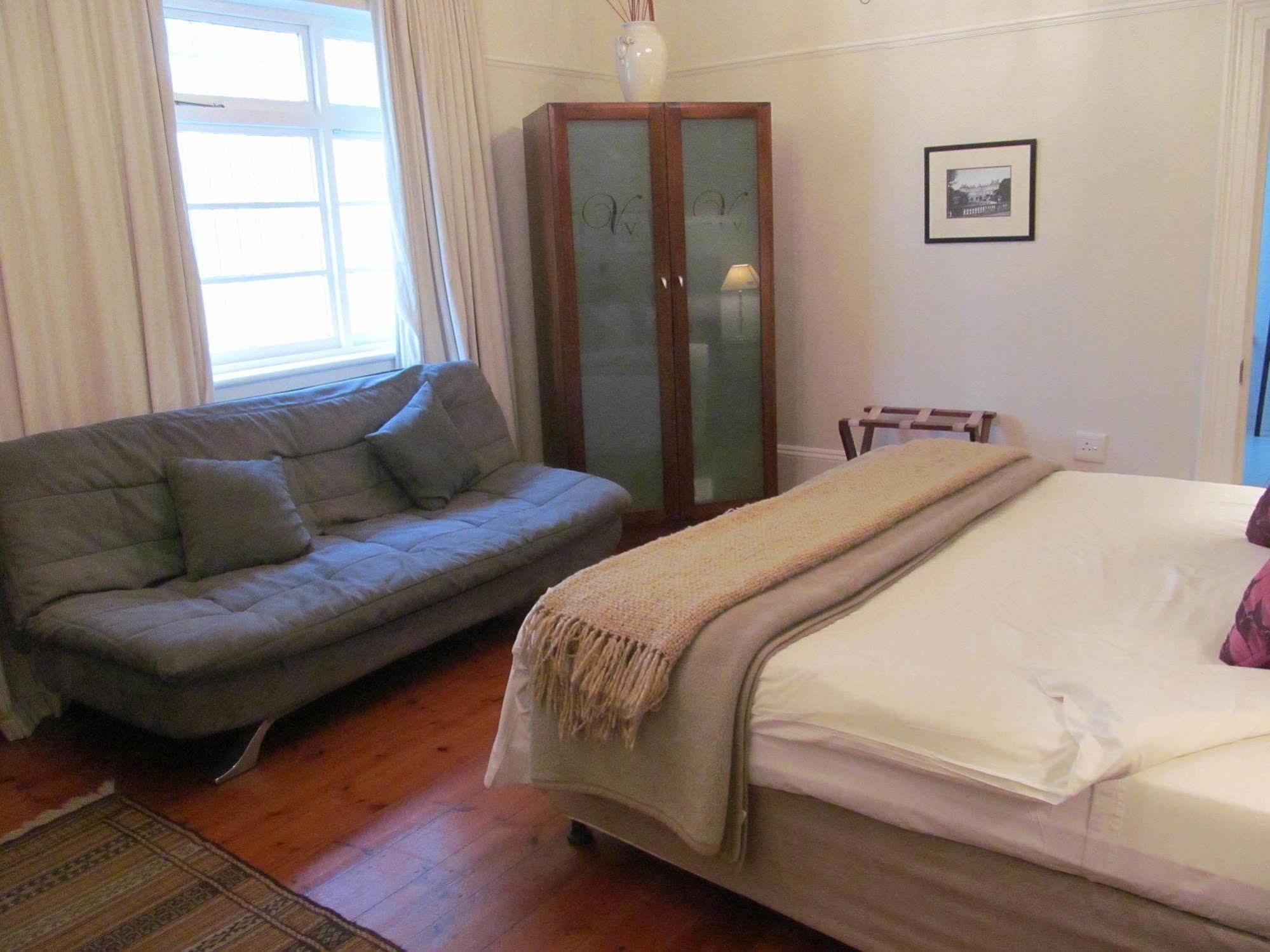 The Vic Hotel Port Elizabeth Buitenkant foto
